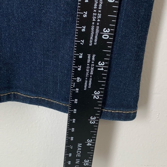 True RELIGION TWISTED SEAM MATERNITY JEANS A Pea in the Pod Collection size 31 - Picture 6 of 13